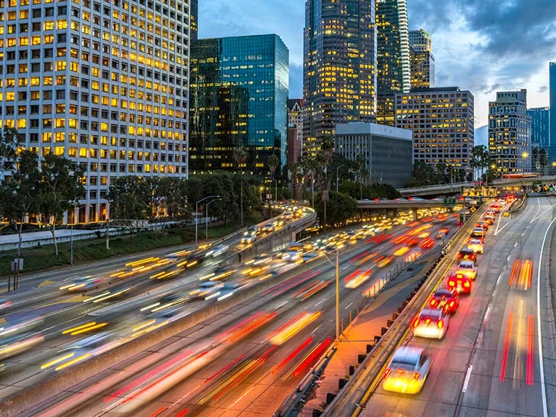 Bangunan lan Infrastruktur